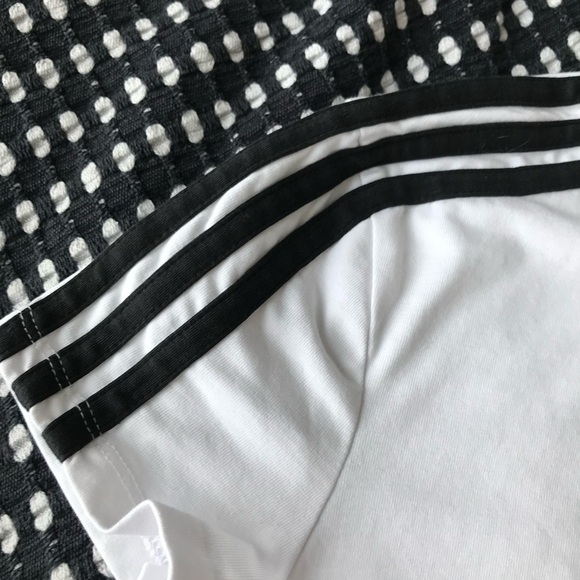 ADIDAS ESSENTIALS SLIM 3-STRIPES CREW NECK SPORT TEE SIZE S - Picture 5 of 14